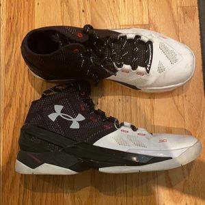 Curry Basketball Shoes